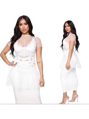 THINK Twice crochet Mesh Sheer Top - White Sz XL